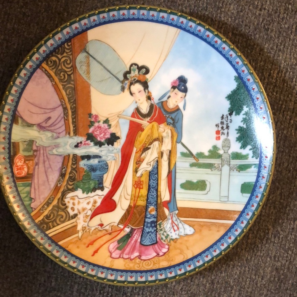 Imperial Jingdezhen Porcelain Plate